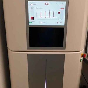DLP technology provides high accuracy and speed, making it an excellent option for creating highly detailed and complex designs with a smooth surface finish. What makes DLP even more exciting is its potential for producing multiple objects simultaneously.