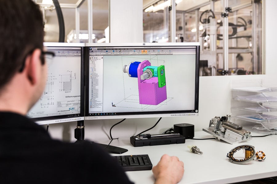 The basis for the successful production of solenoid coils is a CAD drawing as well as a proper layout of the most important parameters. In order to make rapid progress in product development, it is important that the essential requirements for a customer-specific coil are specified.