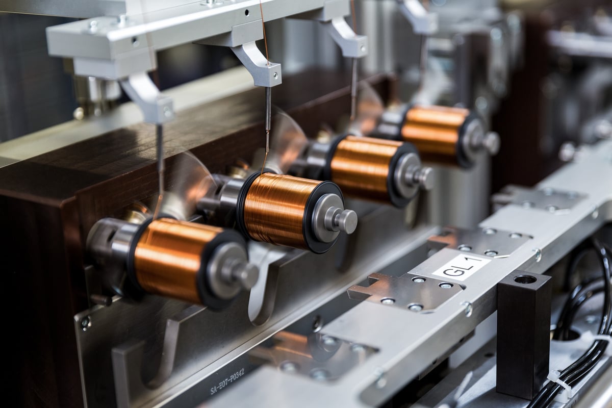 Coil production using linear winding technology on a multi-spindle winding machine.
